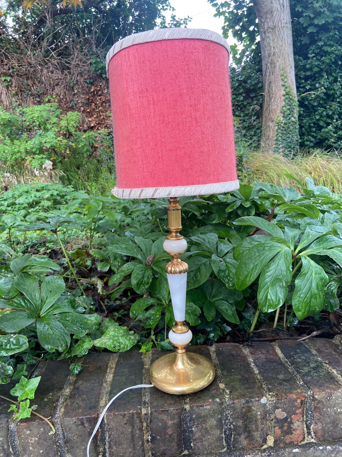 Retro tall white onyx lamp with brass detail and an original oval retro shade