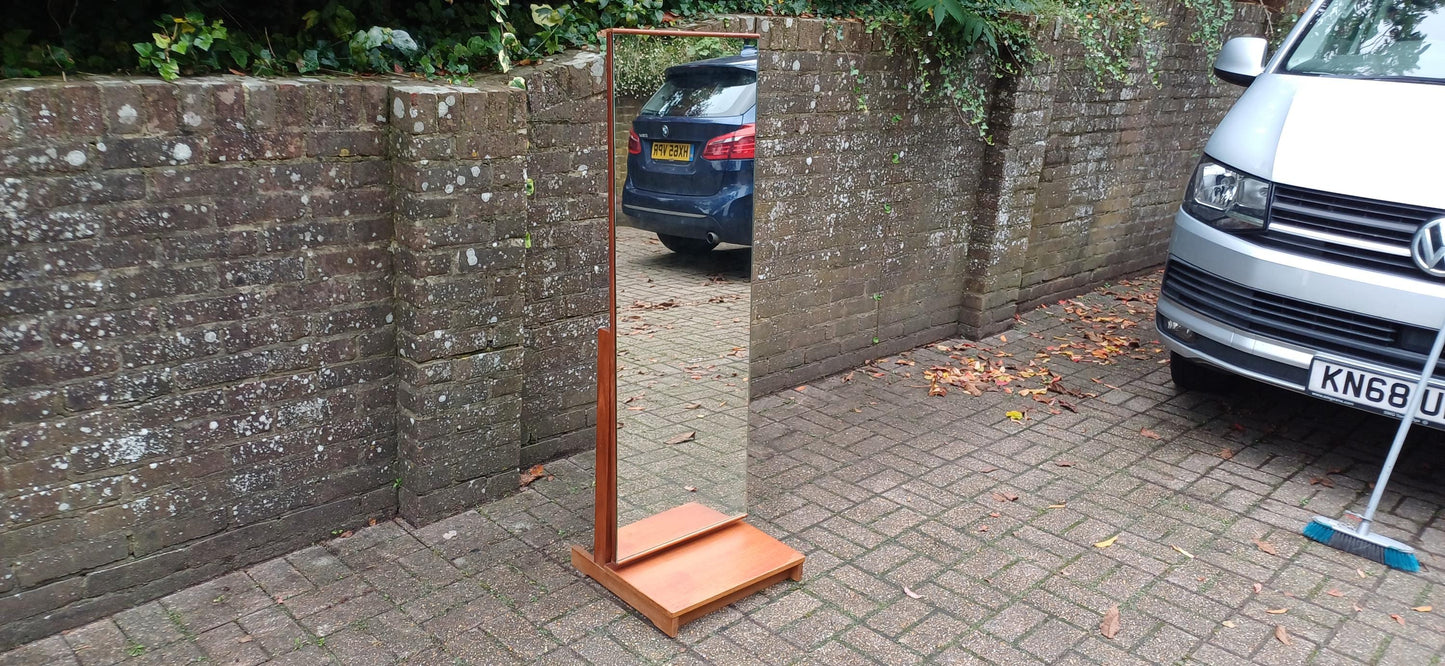 Classic 70s Chic Vintage Retro Full Length Cheval Mirror. Free Hand Delivery.