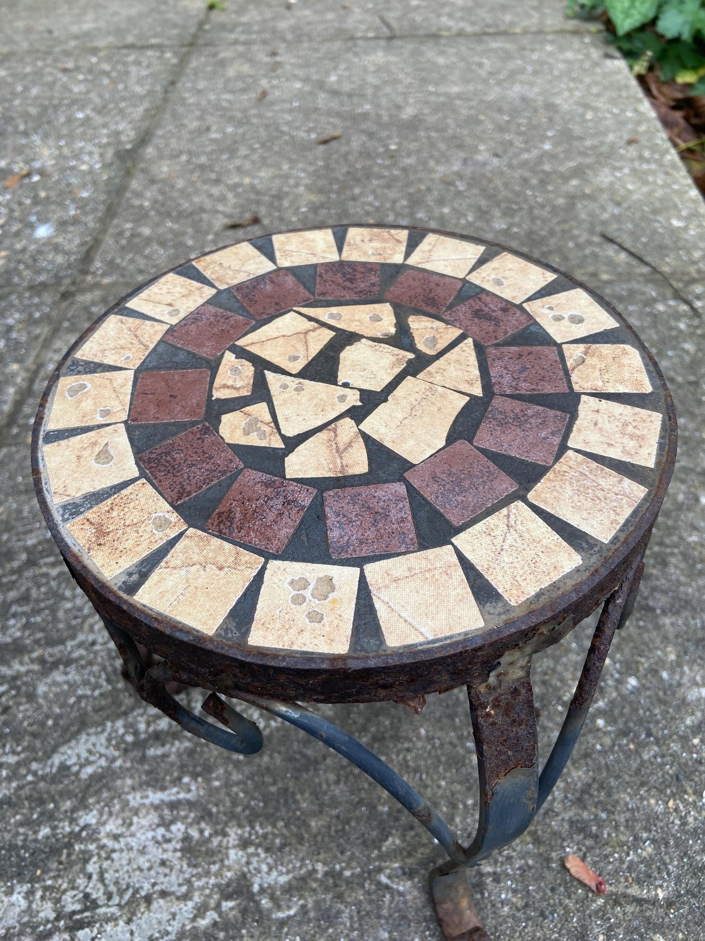 Dinky vintage mosaic and wrought iron small metal table - plant stand, rusted finish