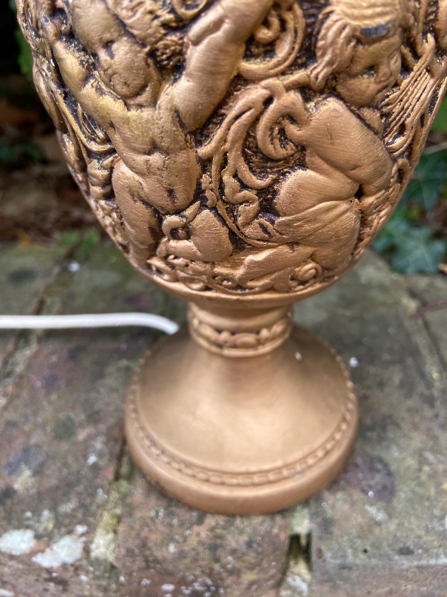Large retro vintage gold table lamp - plaster painted in gilt - moulded angels and cherubs - working