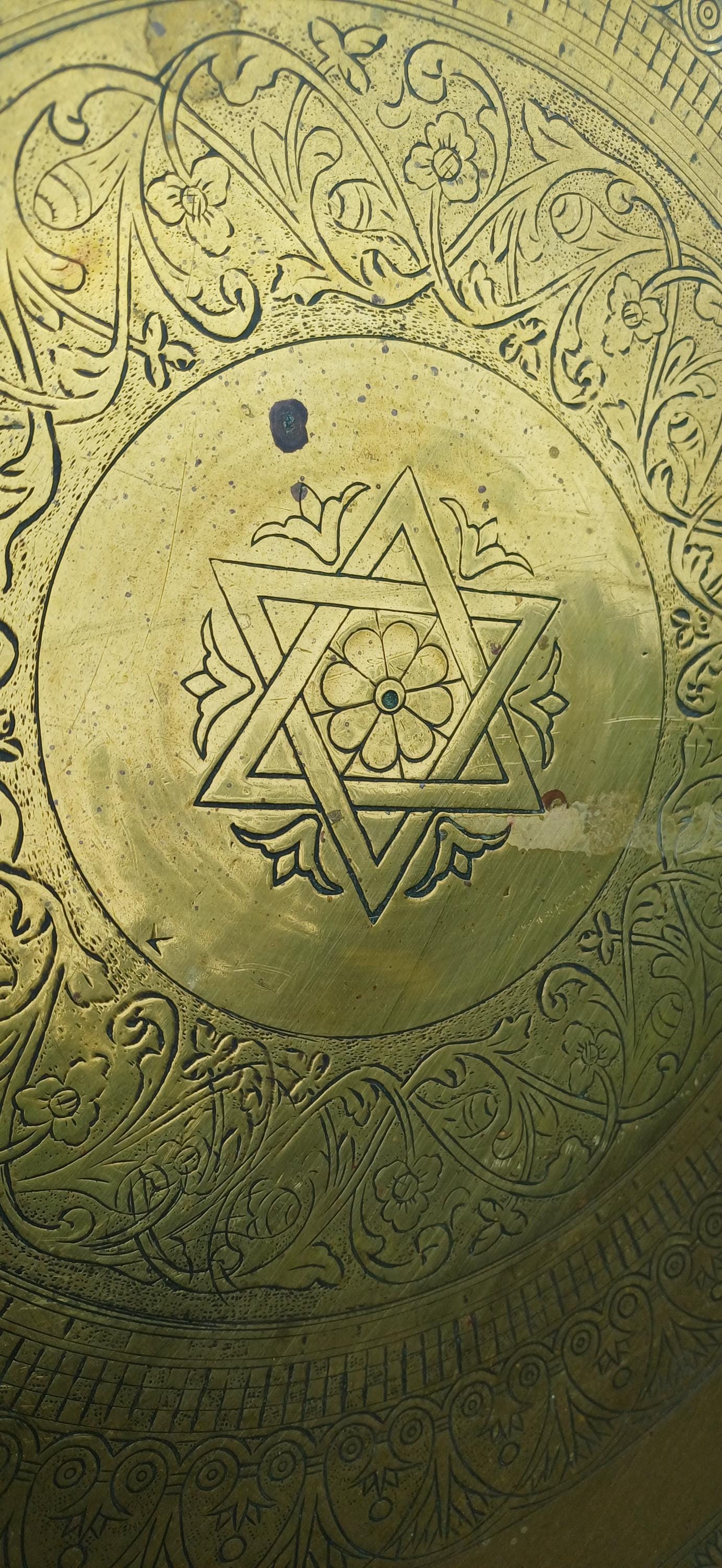 Amazing Wooden Base to this Vintage Benares Brass Coffee or Side Table. Superb Turned Ornate Base.
