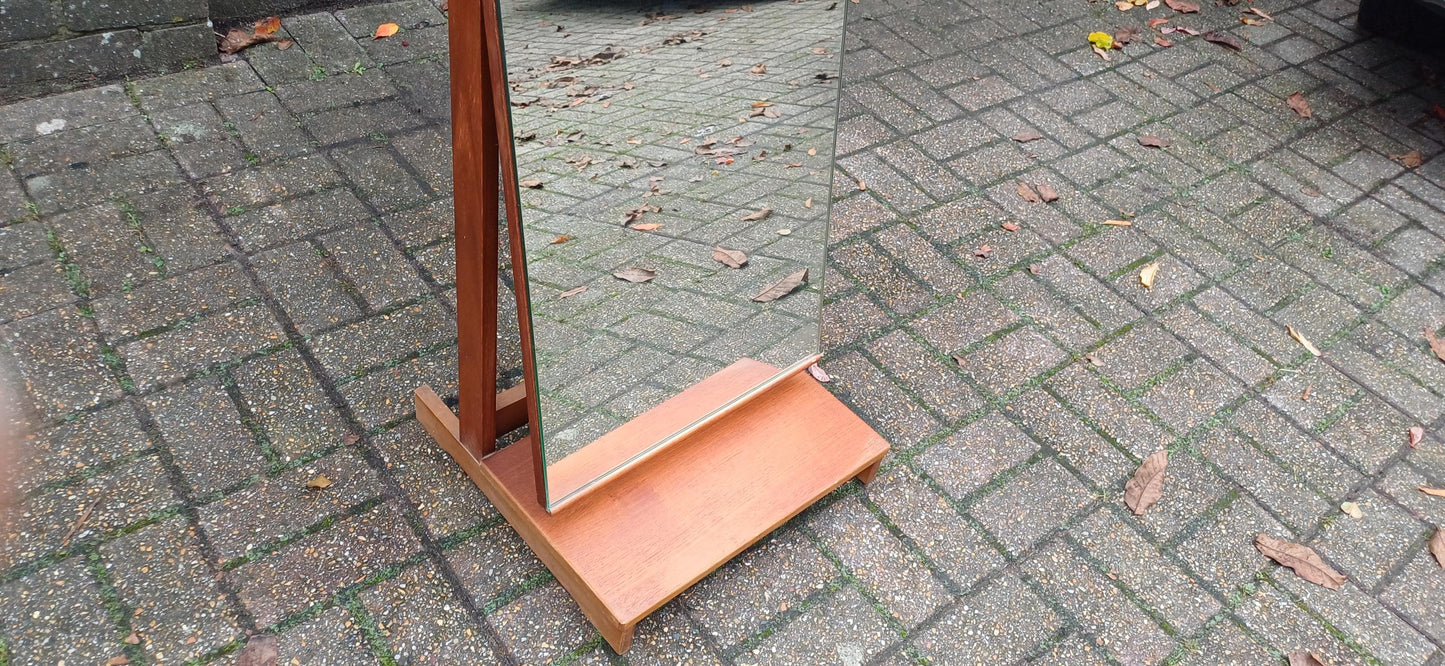 Classic 70s Chic Vintage Retro Full Length Cheval Mirror. Free Hand Delivery.
