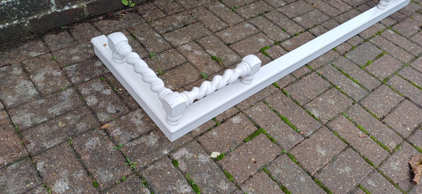 Huge Quality Vintage Style Aesthetic Painted Fireplace Curb Fender Guard Barley Twist Decoration. Free Hand Delivery.