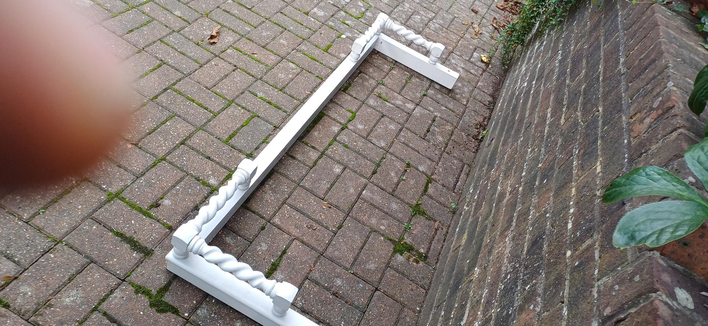 Huge Quality Vintage Style Aesthetic Painted Fireplace Curb Fender Guard Barley Twist Decoration. Free Hand Delivery.