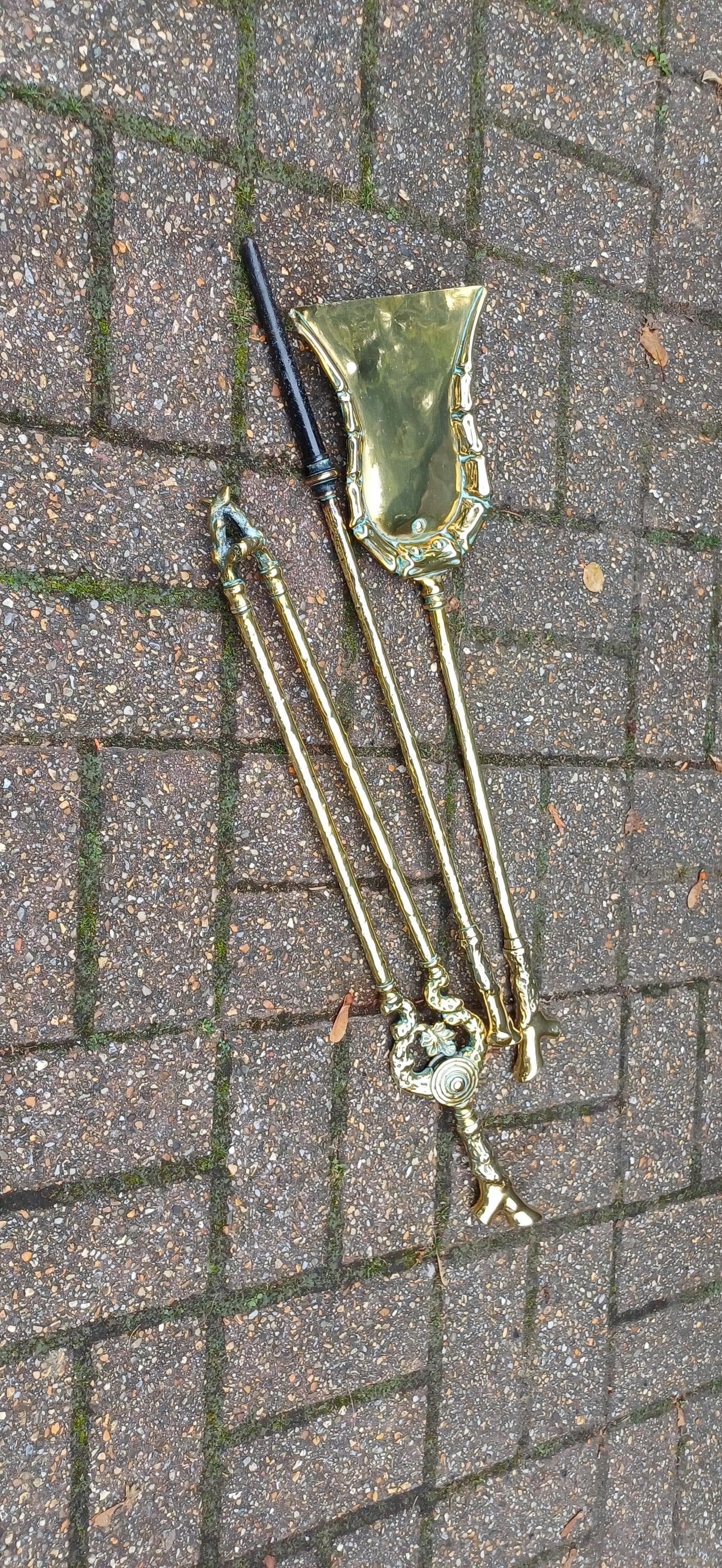 Large Restored Victorian Brass Fire Irons Tools with Unusual Log Branch Motif Decoration Simply Superb Quality Poker Shovel Tongs