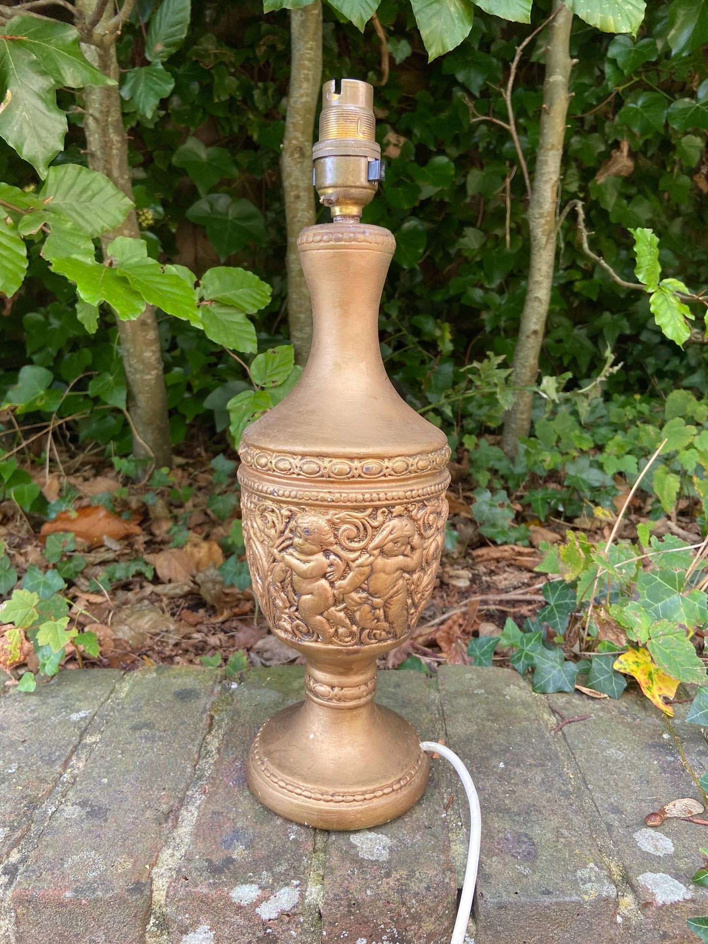 Large retro vintage gold table lamp - plaster painted in gilt - moulded angels and cherubs - working
