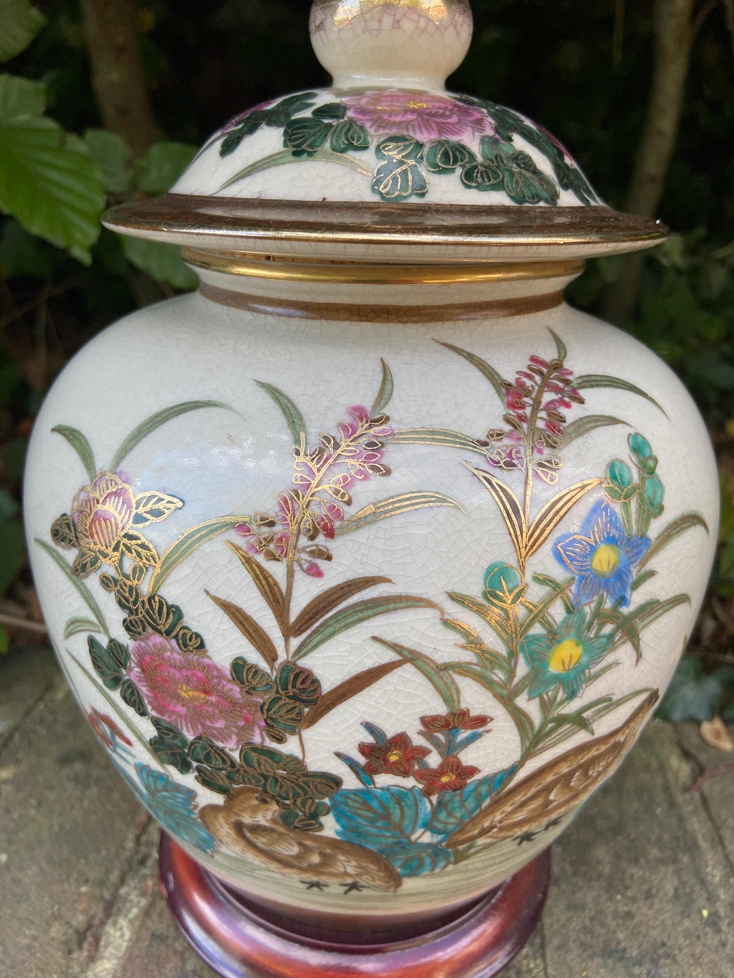 Vintage Rochamp Oriental Style Quality Table Lamp, vintage table lamp, working