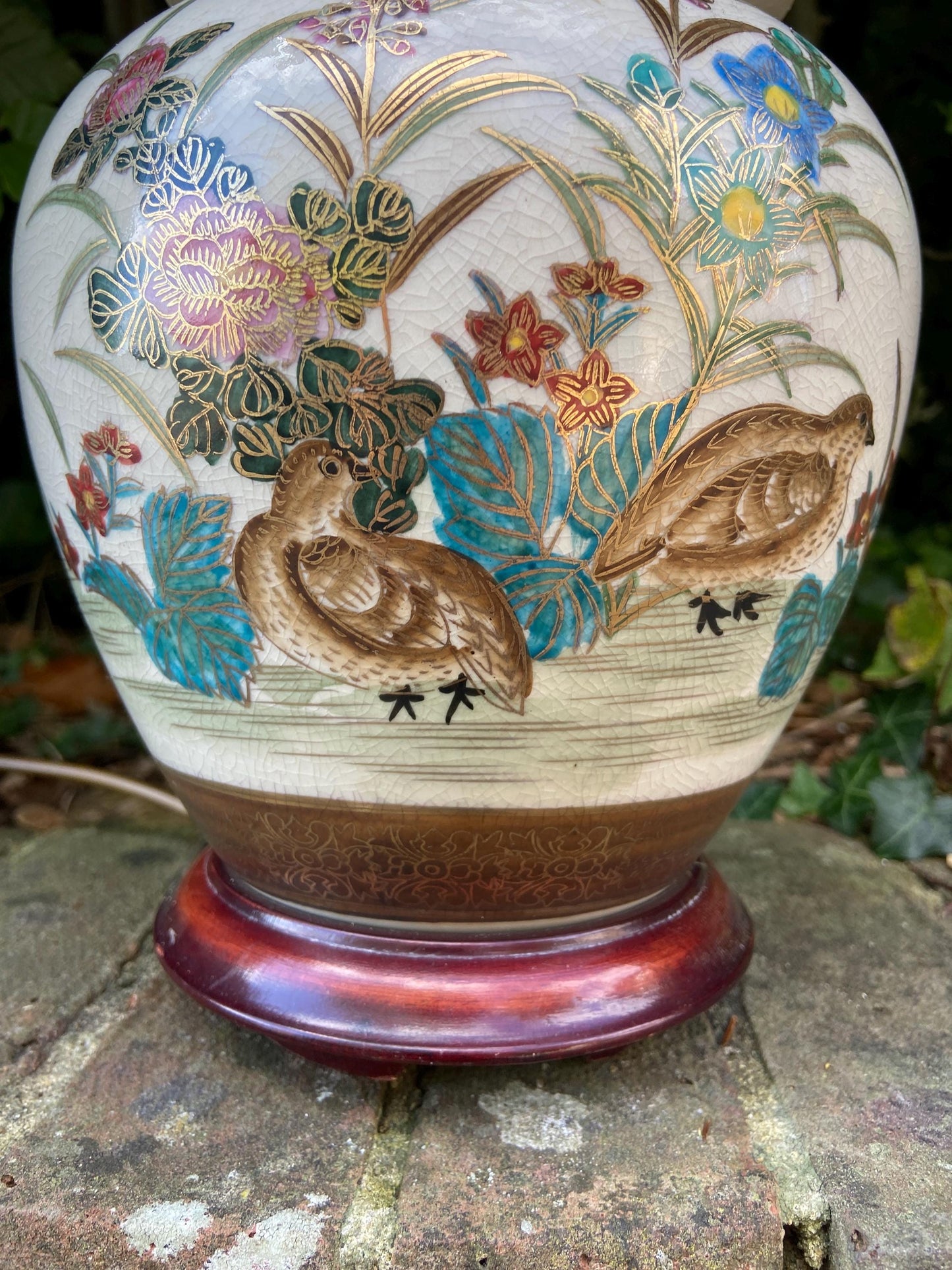 Vintage Rochamp Oriental Style Quality Table Lamp, vintage table lamp, working