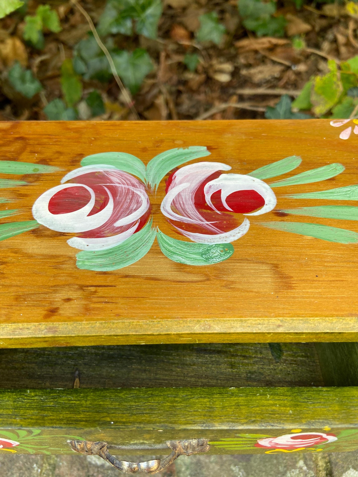 Delightful vintage trinket box or jewellery box, wooden and hand painted with pink roses