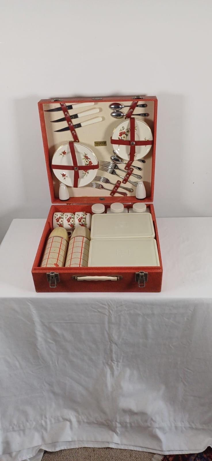 mid century picnic set for four. excellent condition. real china. thermos flasks
