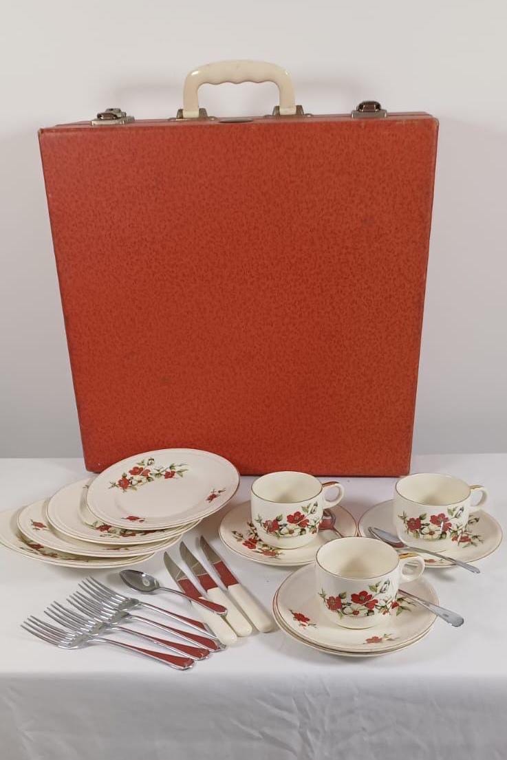 Mid century picnic set in hard box with four place settings and all the extras