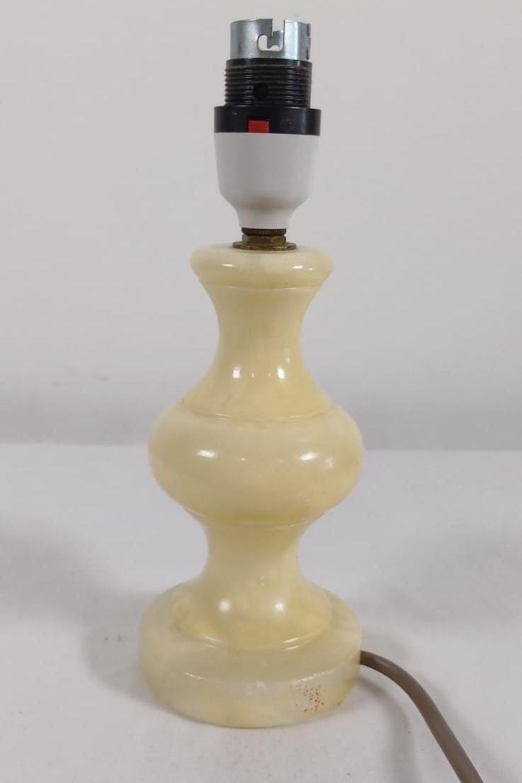 Vintage retro alabaster small table lamp - attractive and vgc - working