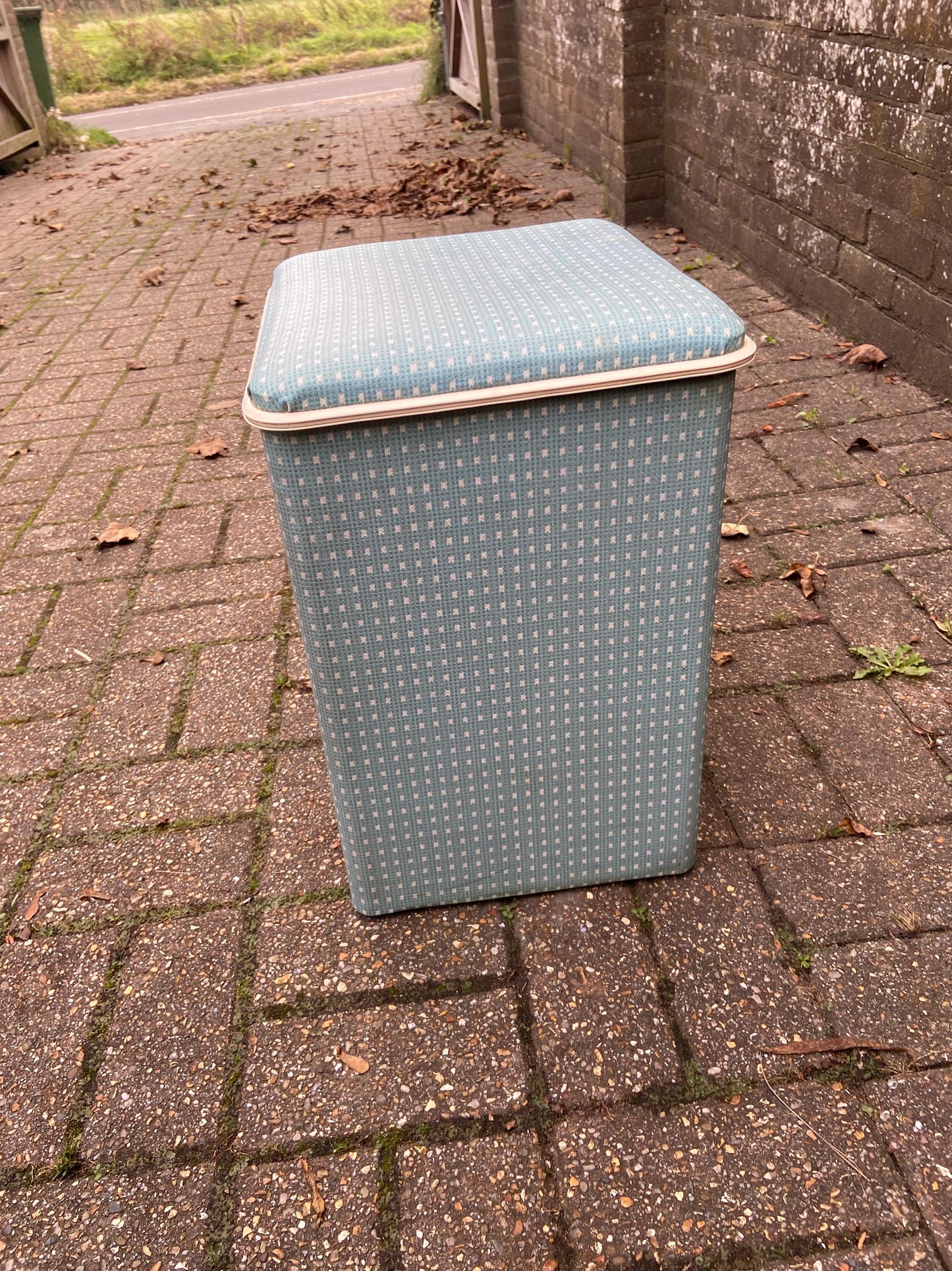Mid century blue green plastic covered washing basket – fabulous vintage linen box, storage basket, laundry bin, vgc