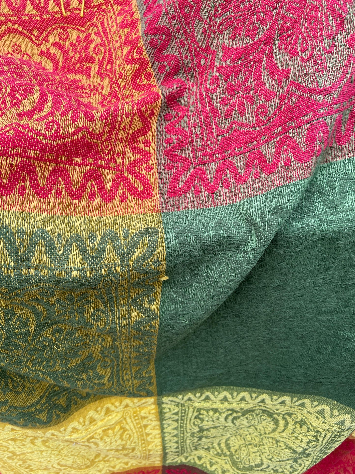 Vintage pair of Bold colourful vintage throws (150cm x 126cm each)