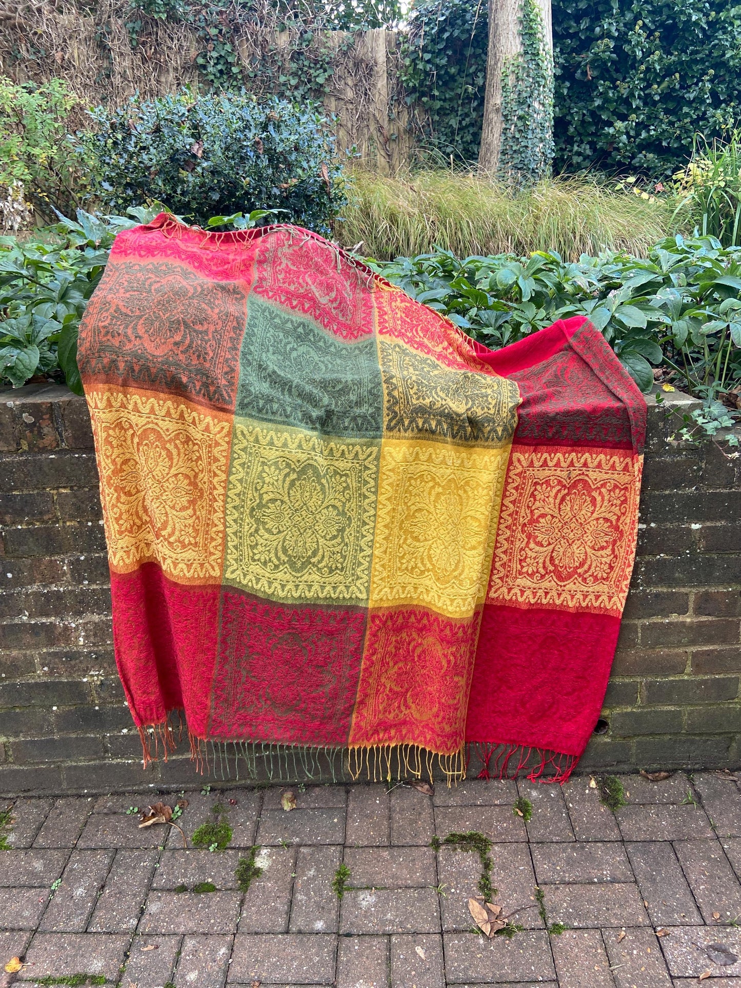 Vintage pair of Bold colourful vintage throws (150cm x 126cm each)