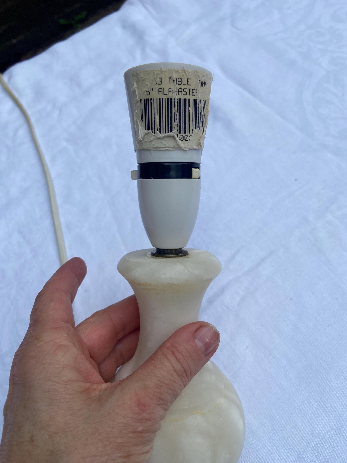 Small and lovely vintage alabaster table lamp - working