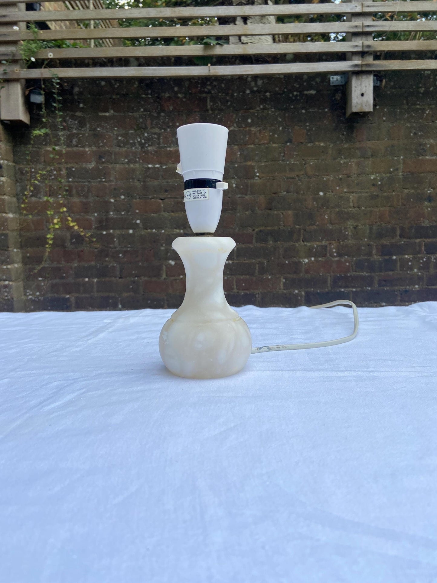 small creamy white alabaster retro table lamp; bedside table lamp;small working vintage table lamp made out of alabaster