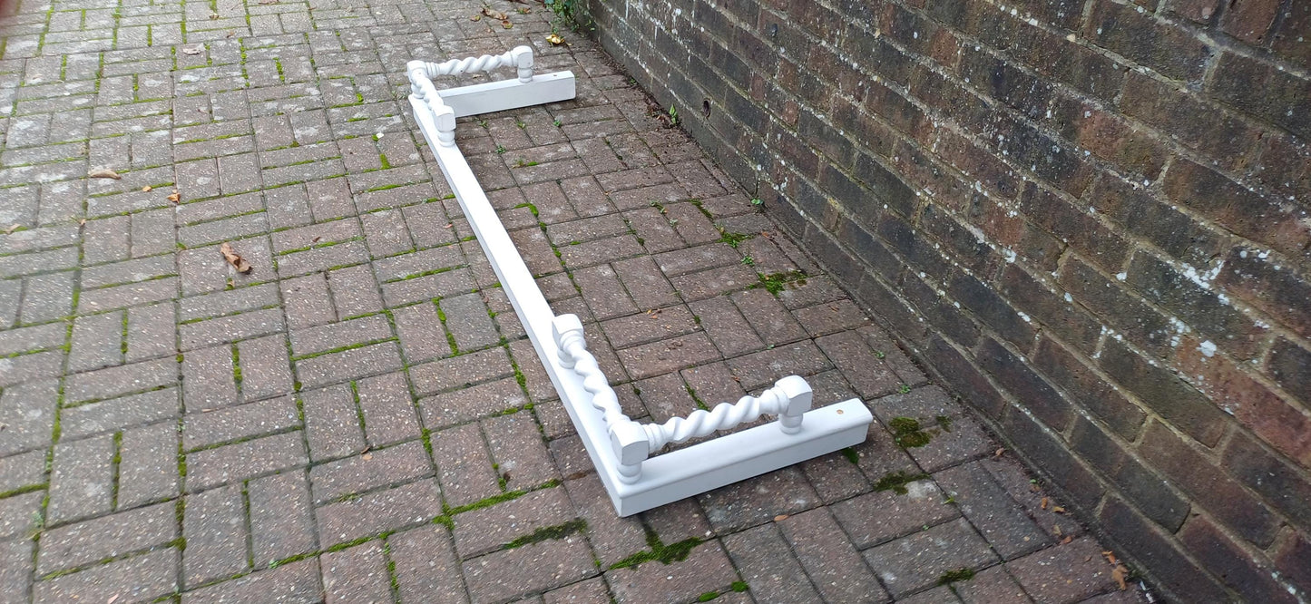 Huge Quality Vintage Style Aesthetic Painted Fireplace Curb Fender Guard Barley Twist Decoration. Free Hand Delivery.