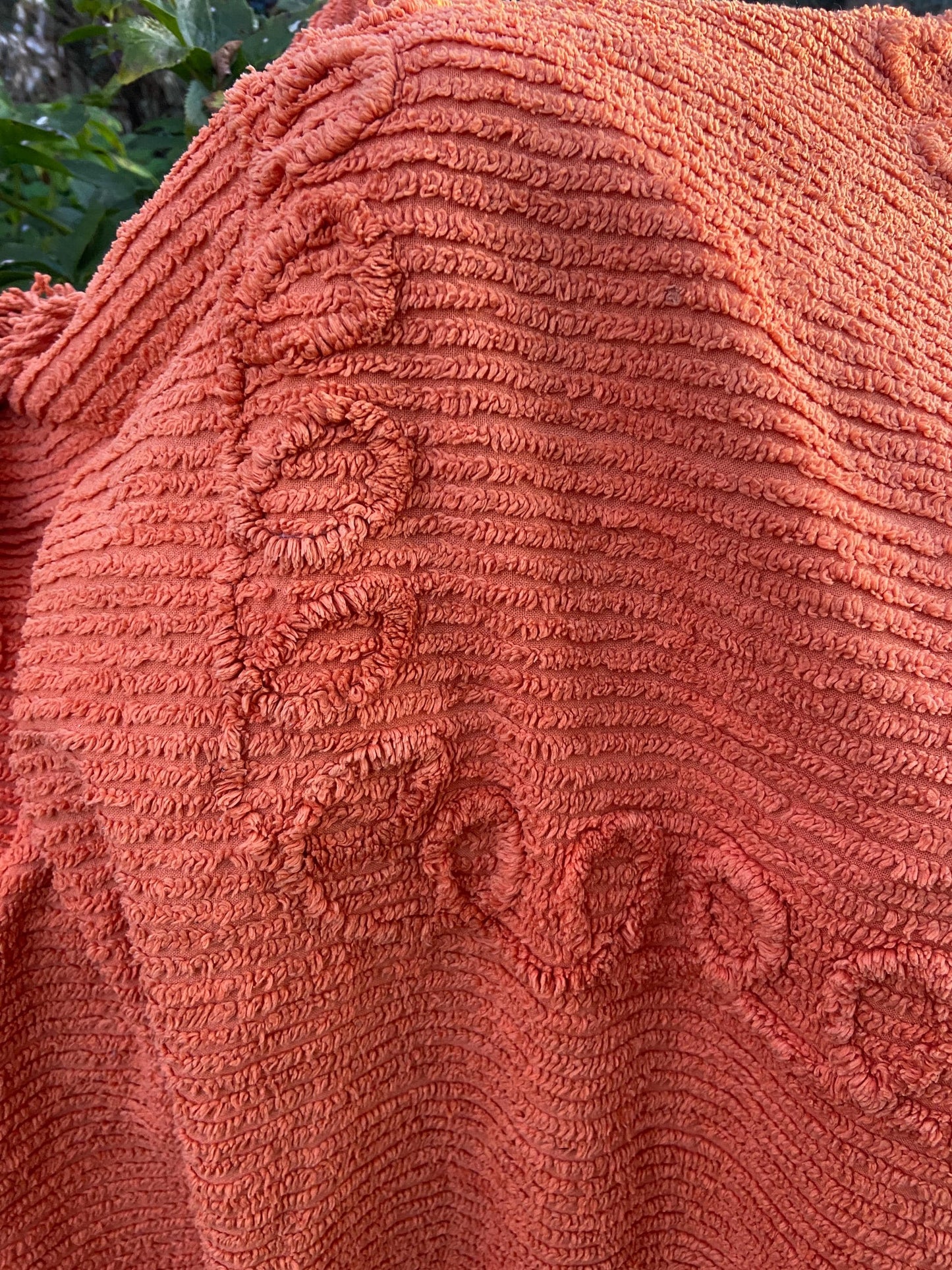 Retro original : orange large single, small double 1970s cotton bedspread bed cover, bed throw (256cm x 168cm)