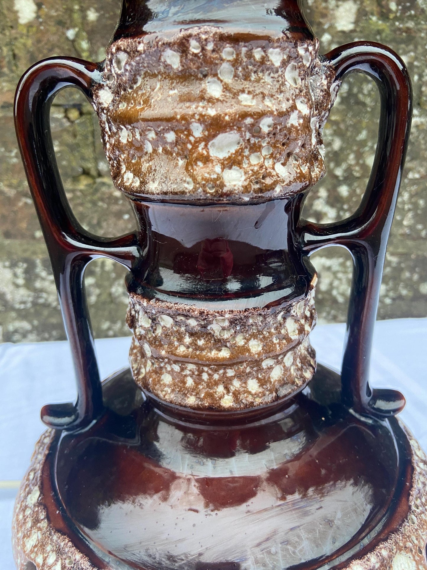 Original retro lava pottery table lamp - working