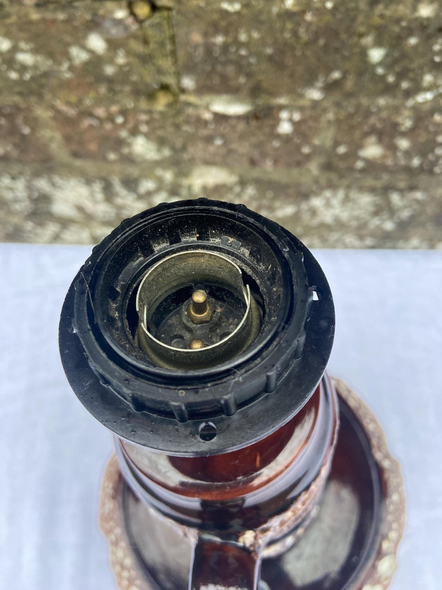 Original retro lava pottery table lamp - working