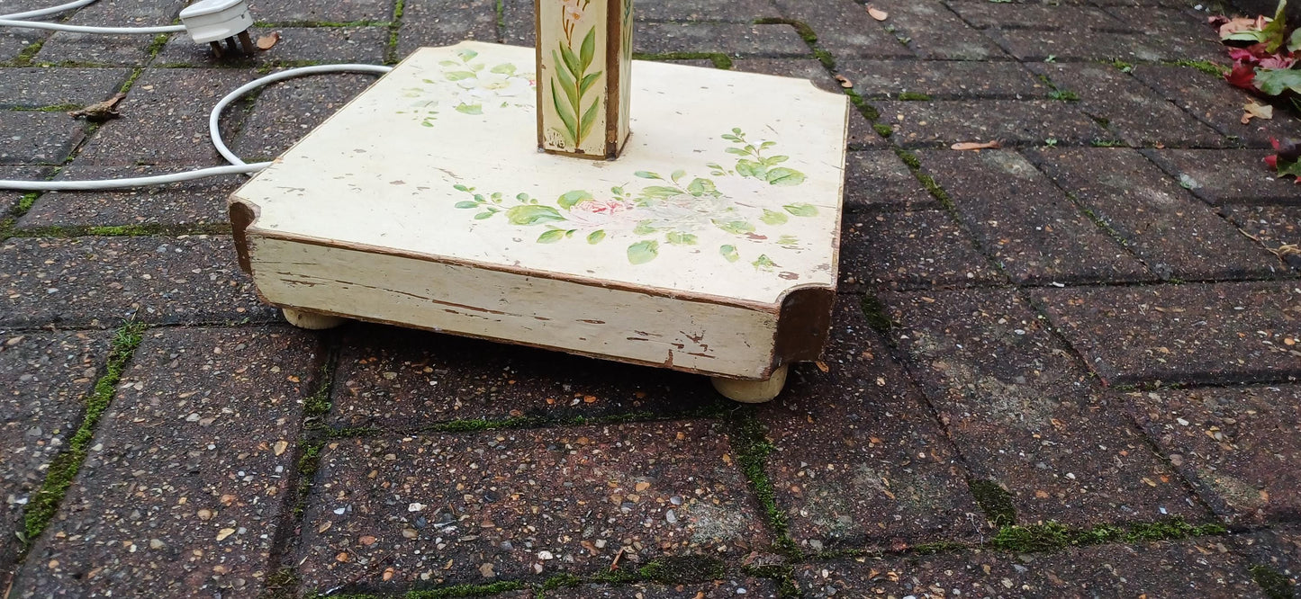 Stunning Early 20th Century Vintage Standard Lamp – Working Condition with Hand-Painted Floral Detail FREE HAND Delivery