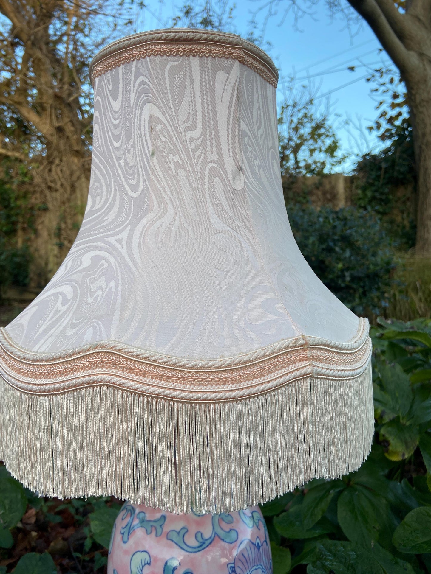 Large pink vintage Oriental Vase style table lamp in pink and blue, with or without quality vintage lamp shade in pink chintz