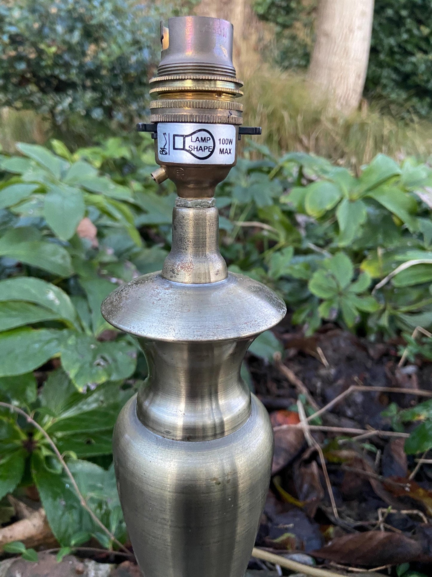 BHS Antique style brass vintage metal table lamp - lovely shape, working condition
