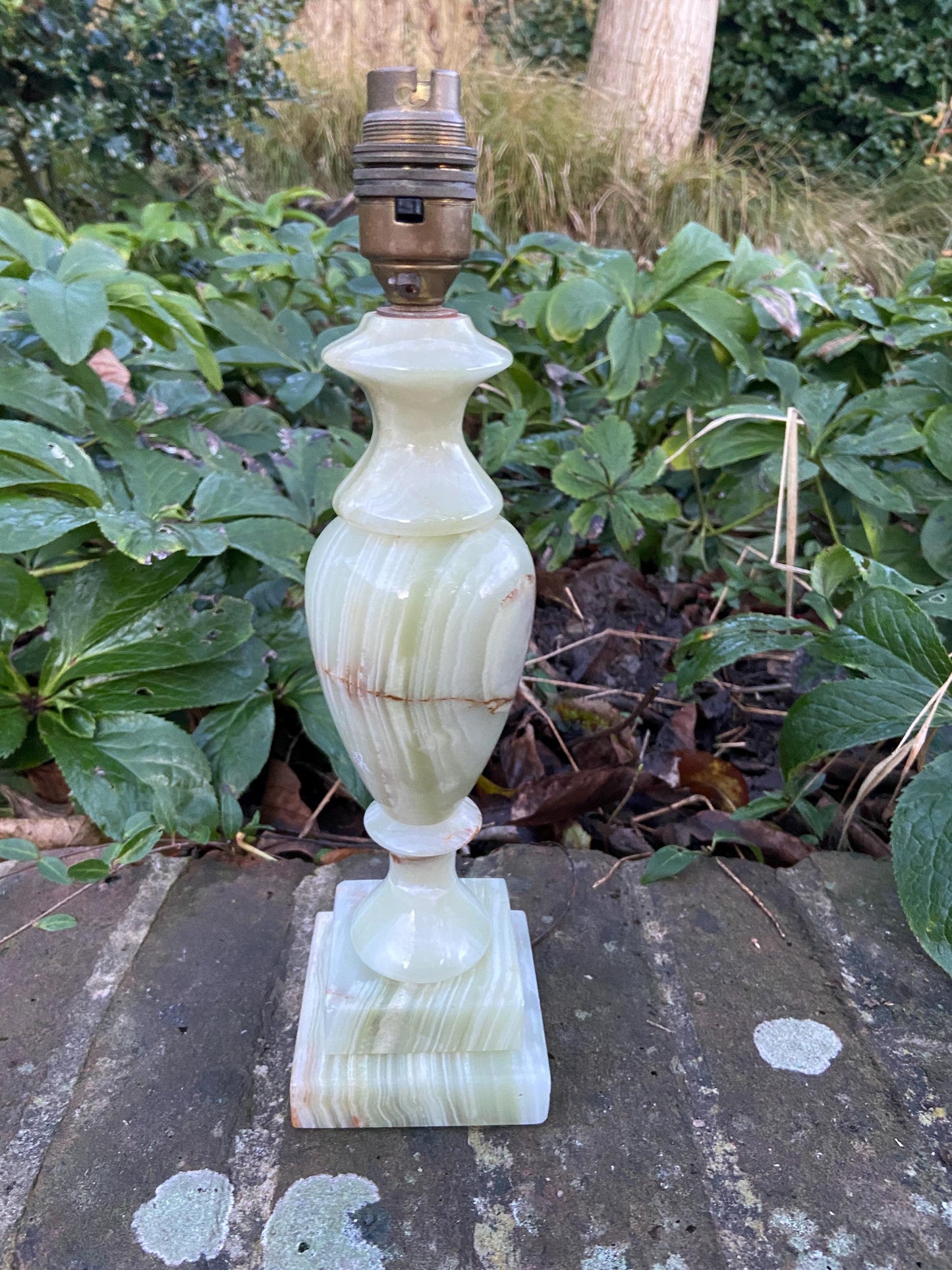Vintage medium sized Green Onyx Classic Table Lamp Base vgc
