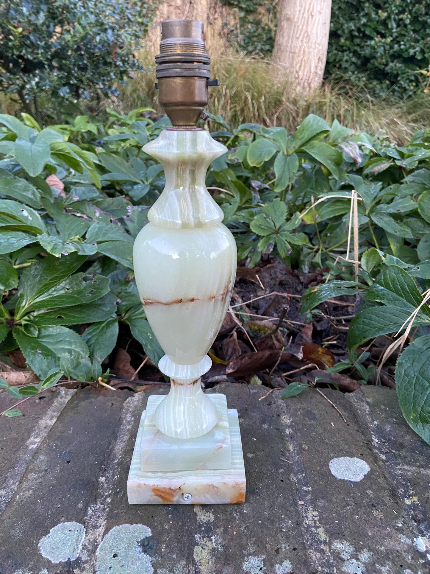 Vintage medium sized Green Onyx Classic Table Lamp Base vgc