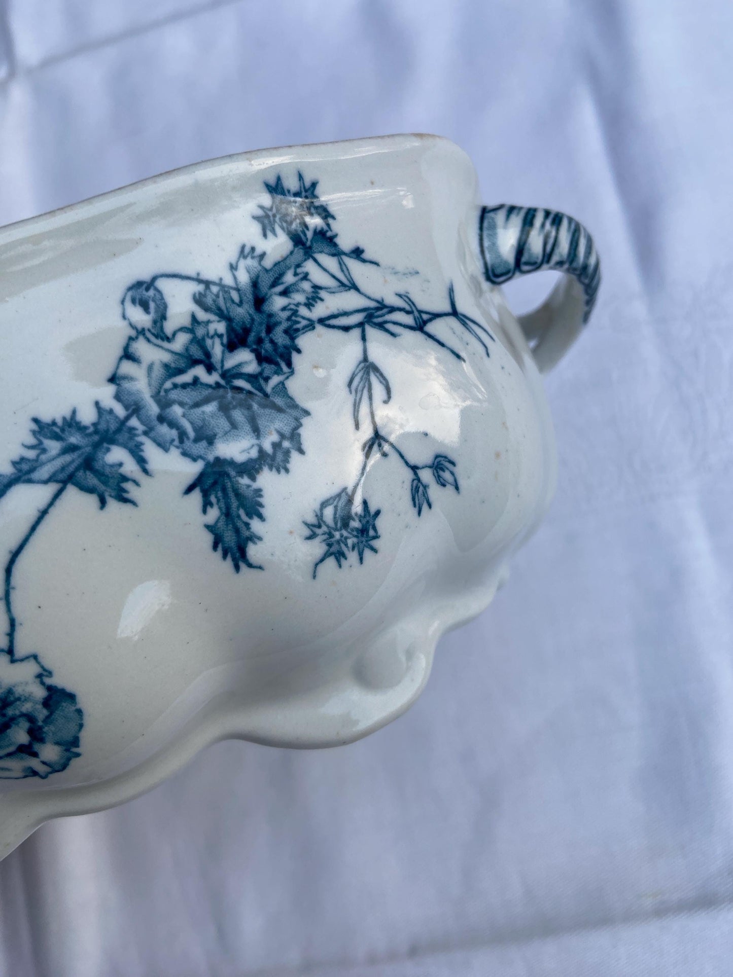 Collectible "Rutland", Victorian Doulton Tureen - J.S. Patent - 1886-1902 coronet stamp - VGC
