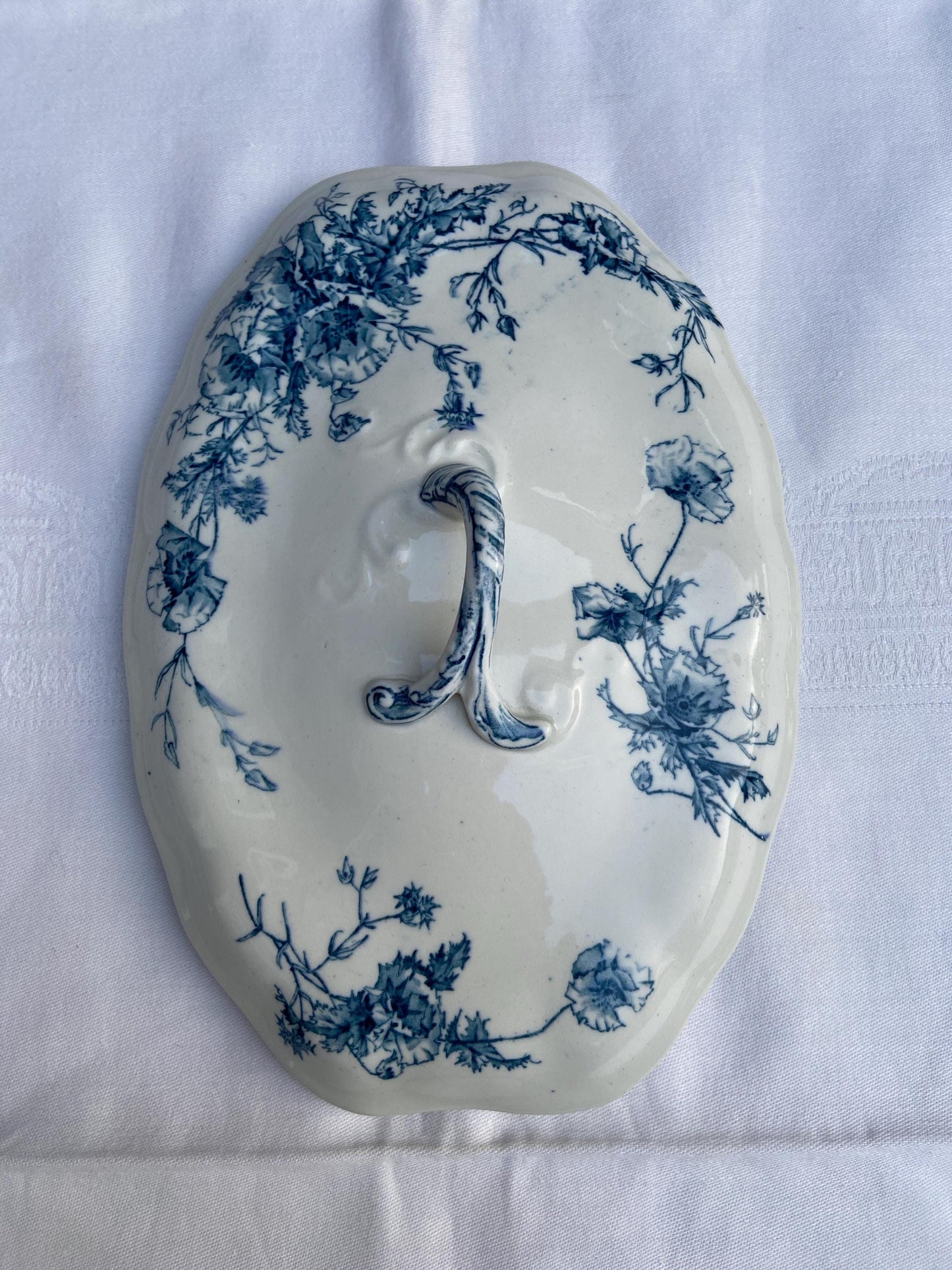 Collectible "Rutland", Victorian Doulton Tureen - J.S. Patent - 1886-1902 coronet stamp - VGC