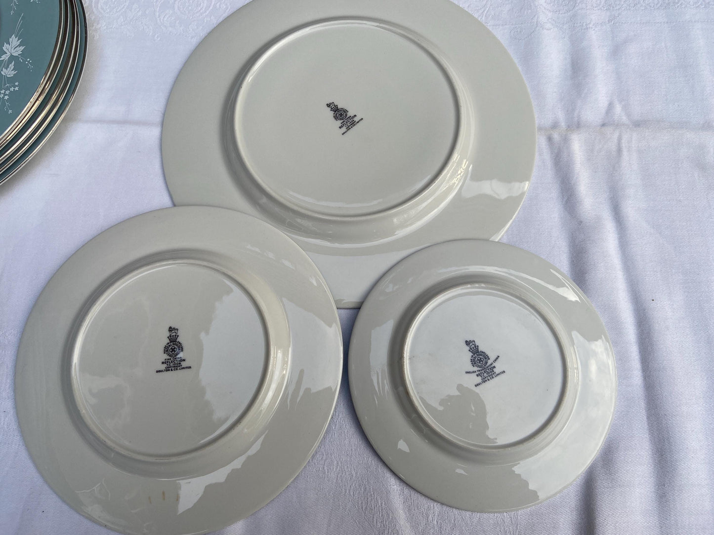Mid-Century REFLECTION Royal Doulton Dinner Service - 83 pieces - VGC - blue grey floral pattern with white