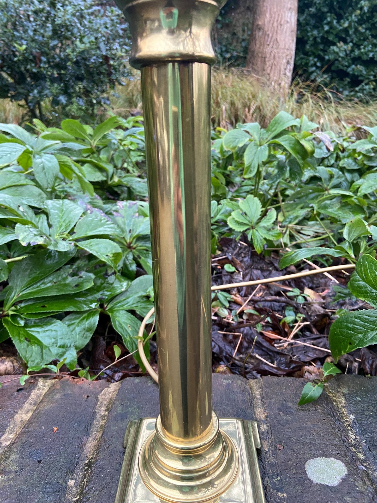 Classic vintage retro Brass candlestick lamp on square base, made for BHS England - working vintage table lamp, 42cm tall