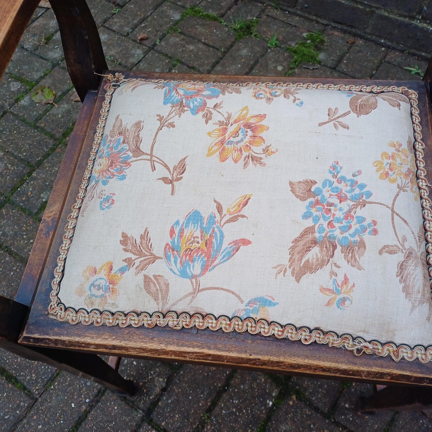 Vintage Edwardian Inlaid and Upholstered Piano Stool with Inner Compartment.