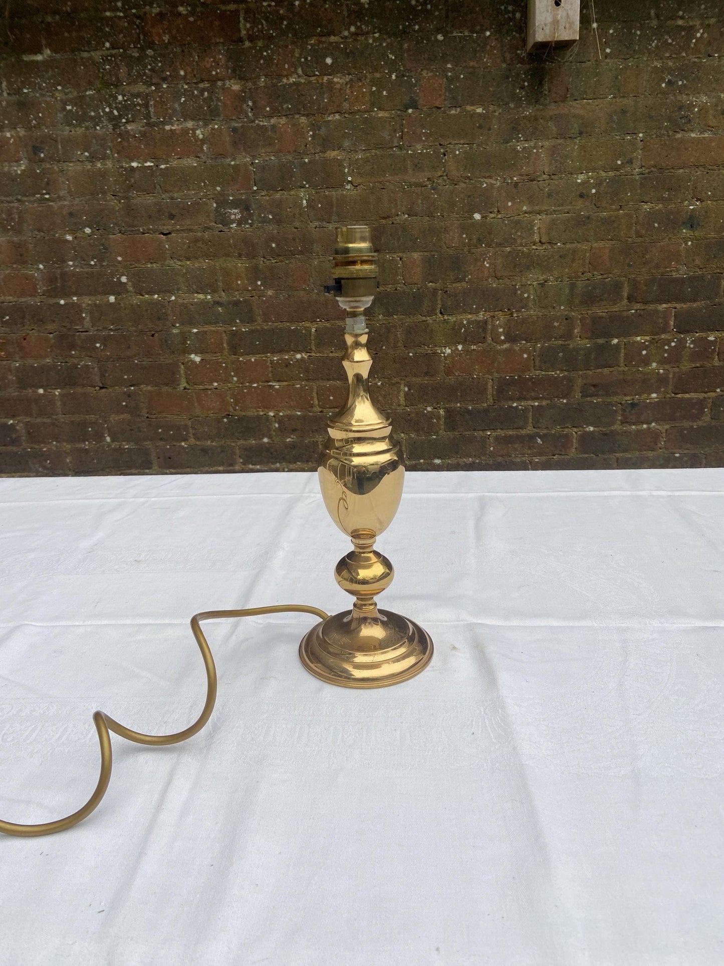 Vintage BHS Quality Shiny Brass Table Lamp, moulded and turned body - 32cm tall