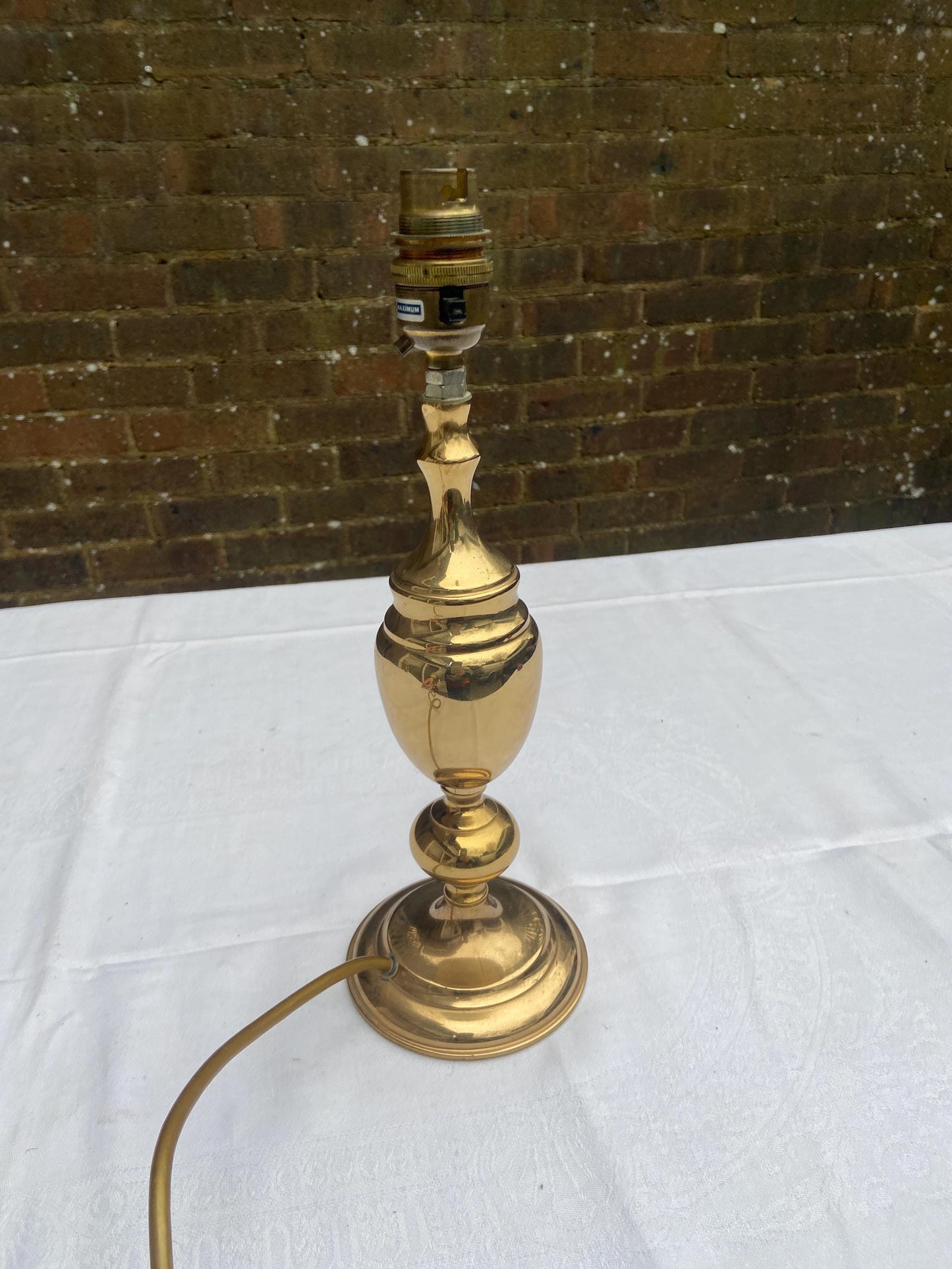 Vintage BHS Quality Shiny Brass Table Lamp, moulded and turned body - 32cm tall
