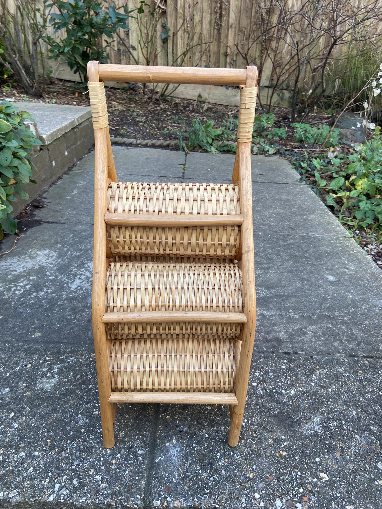 Retro Wine Rack - 5 bottle wine rack, 1970s wicker cane wine rack - VGC