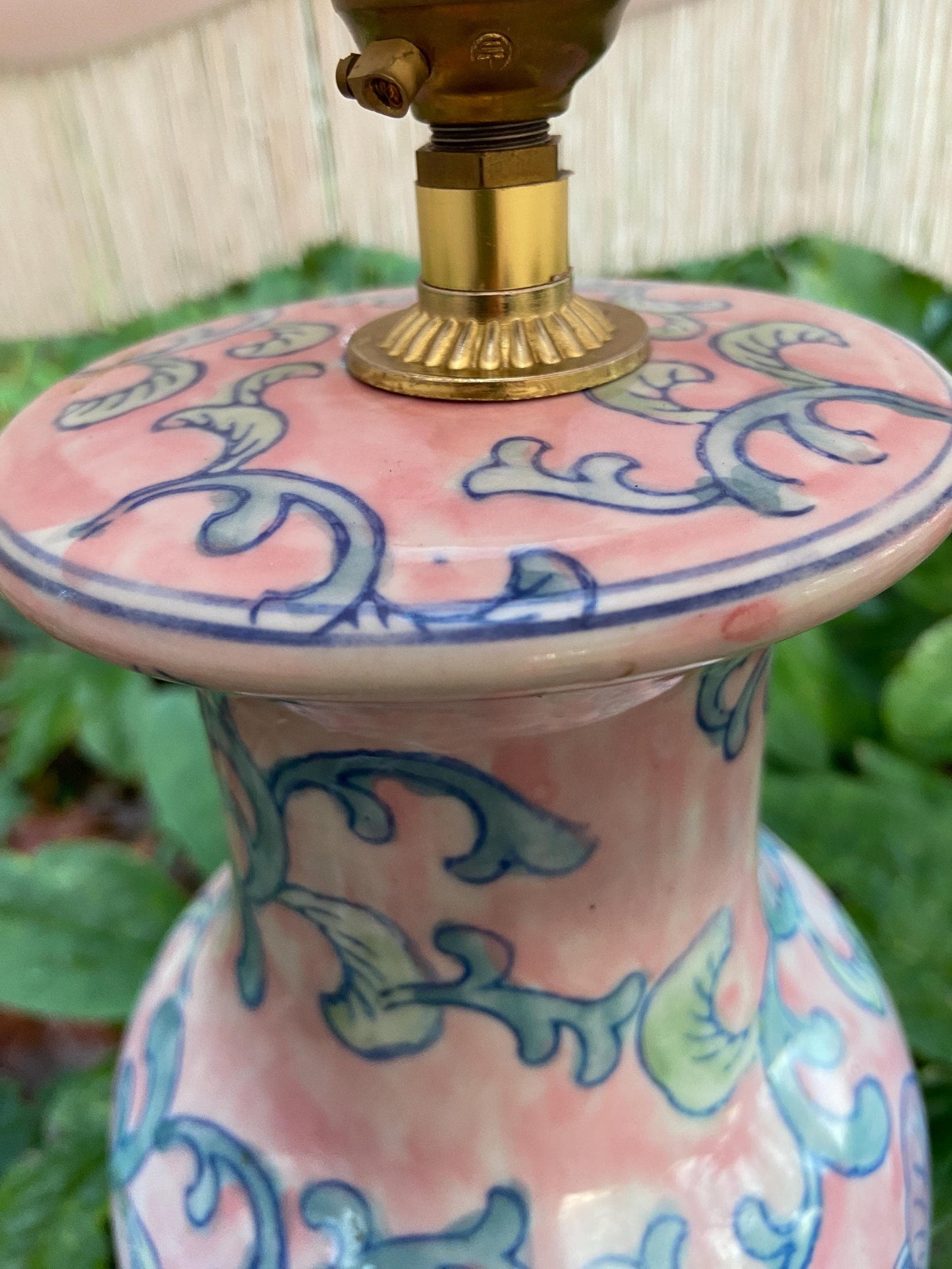 Large pink vintage Oriental Vase style table lamp in pink and blue, with or without quality vintage lamp shade in pink chintz