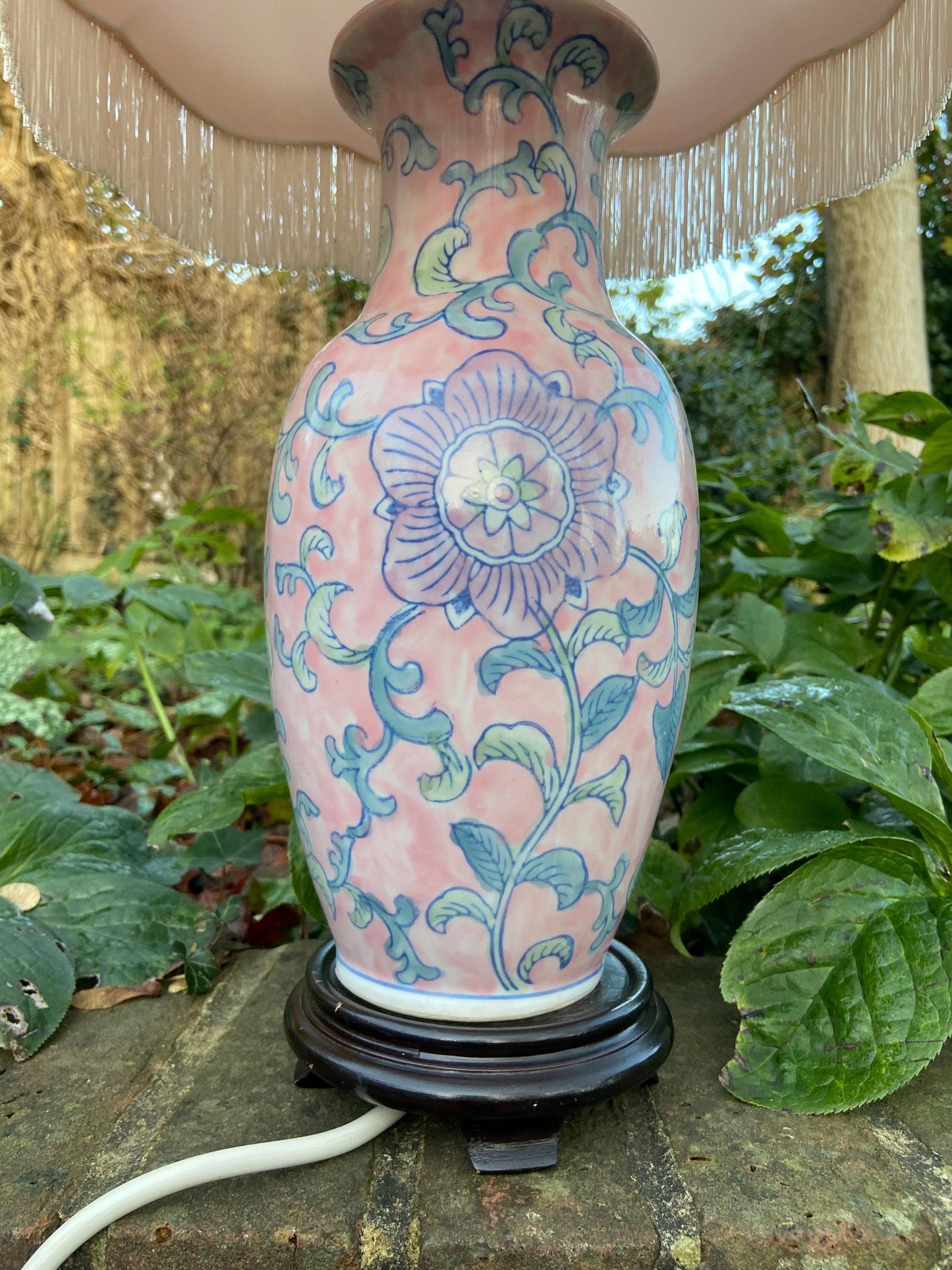 Large pink vintage Oriental Vase style table lamp in pink and blue, with or without quality vintage lamp shade in pink chintz