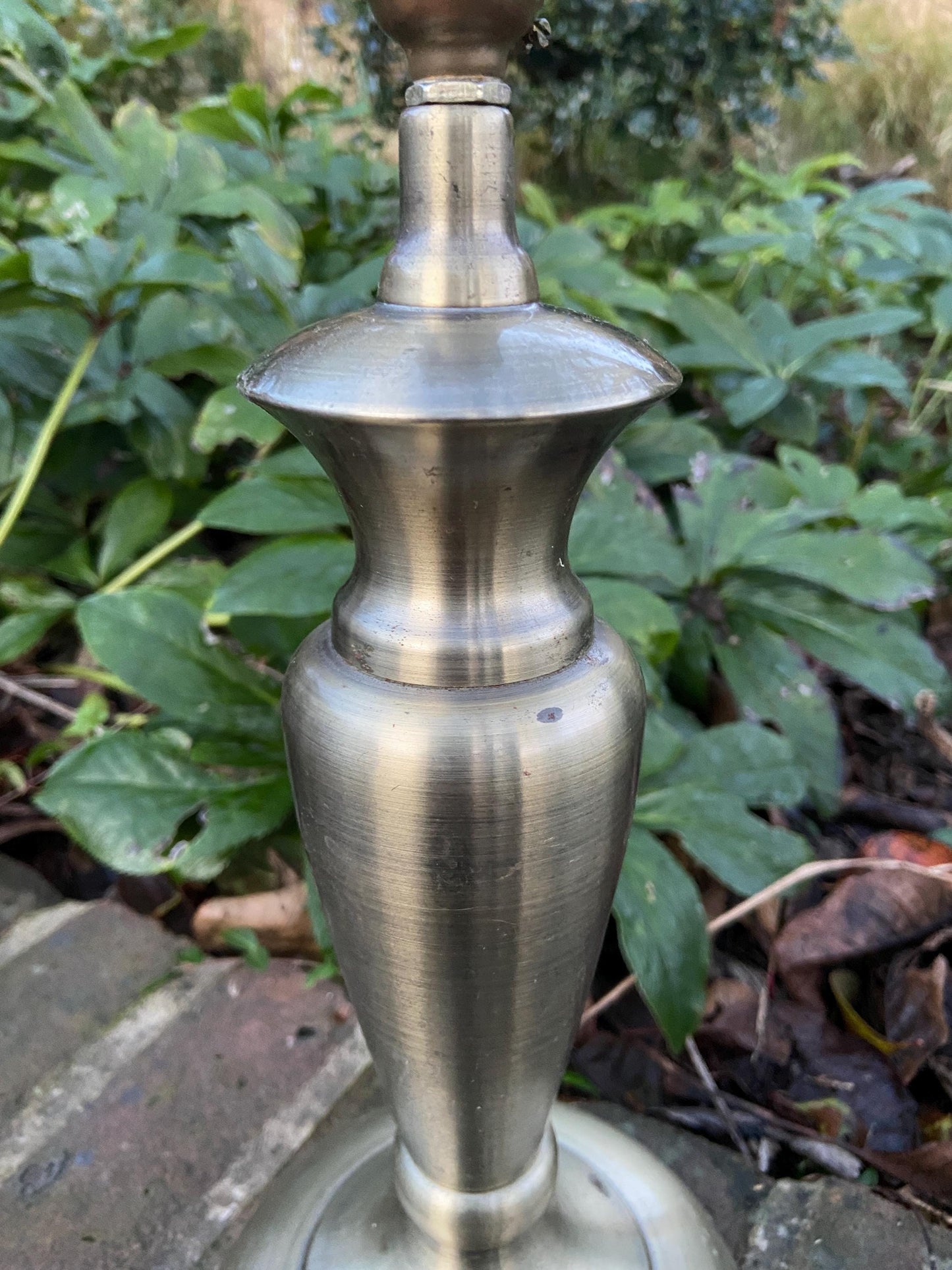 BHS Antique style brass vintage metal table lamp - lovely shape, working condition