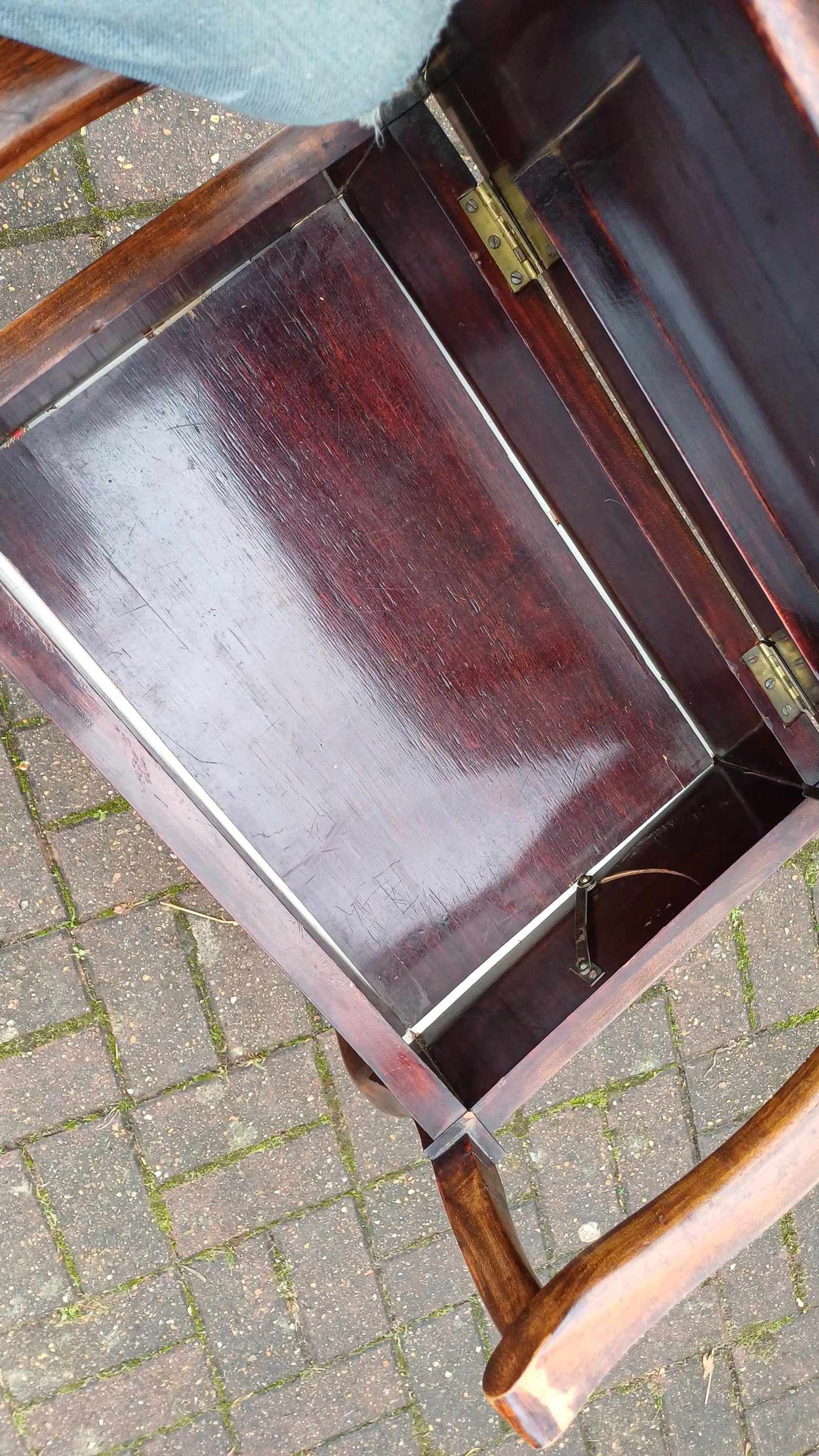 Elegant and Top Quality Vintage Mahogany Piano Stool Upholstered with Sheet Compartment.