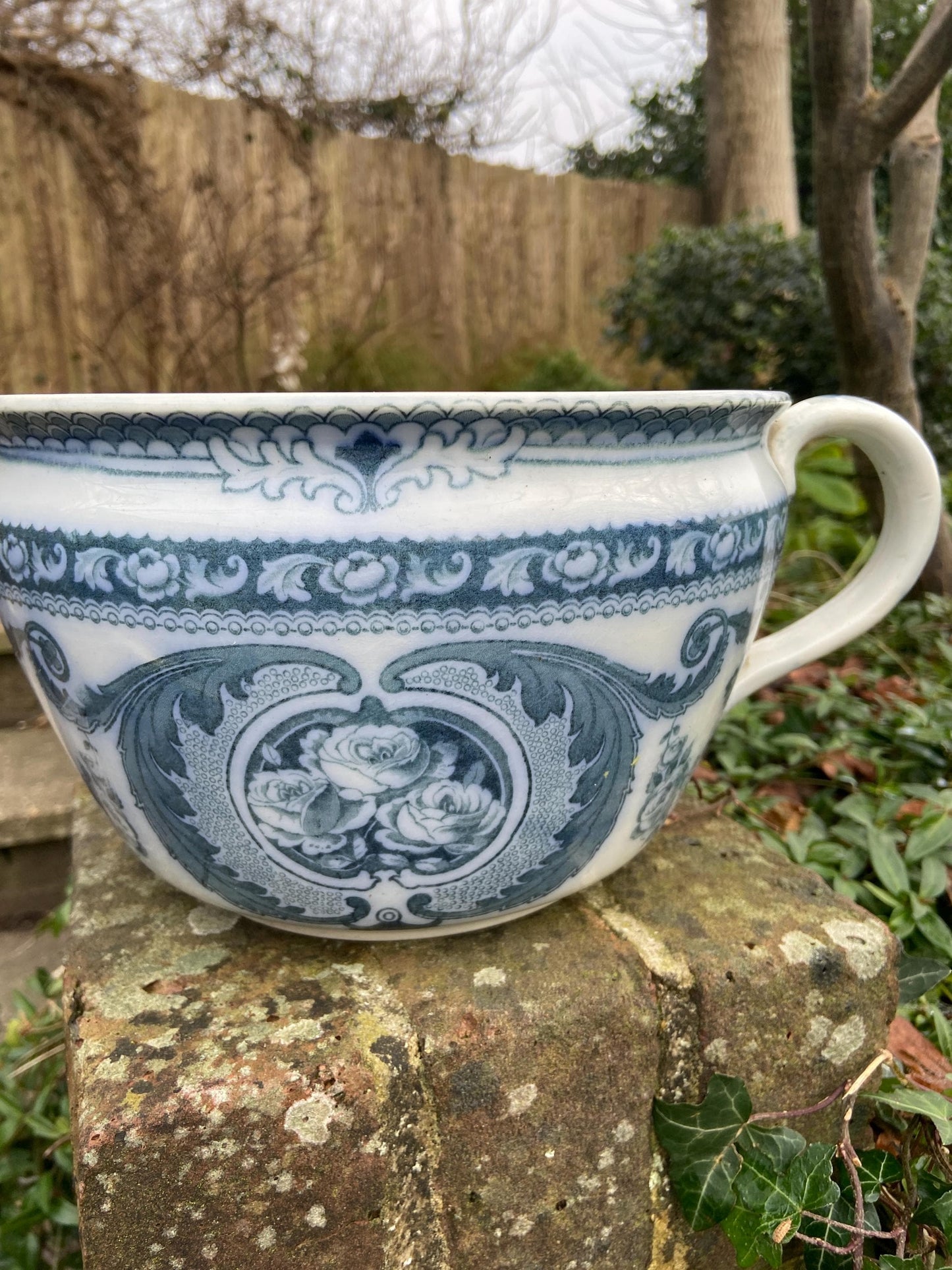 Antique planter, Victorian Blue and White Antique Chamber Pot, Potty, Indoor planter, Orient pattern