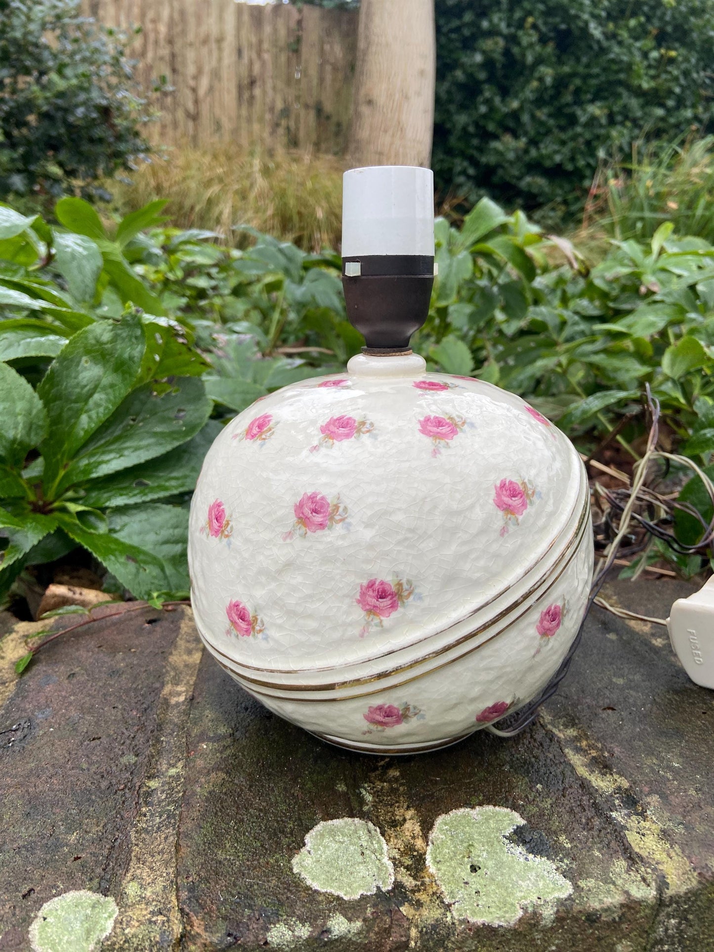 1950s rounded crackle glaze ceramic lamp with roses and unusual gold band (Hughes of Longport)