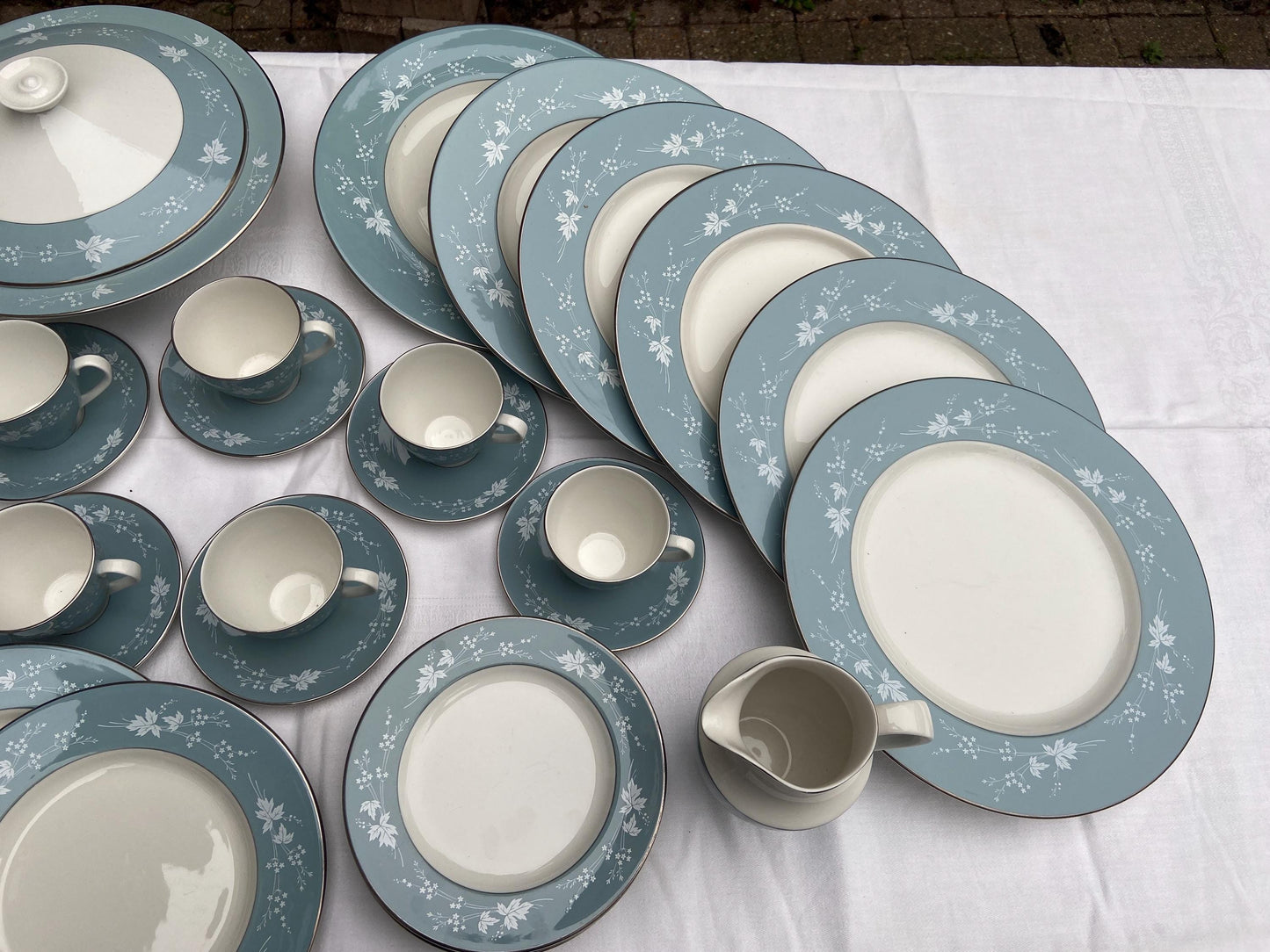 Six place Vintage Dinner Service Reflection Mid-Century Royal Doulton - 37 pieces - VGC - blue grey floral pattern with white