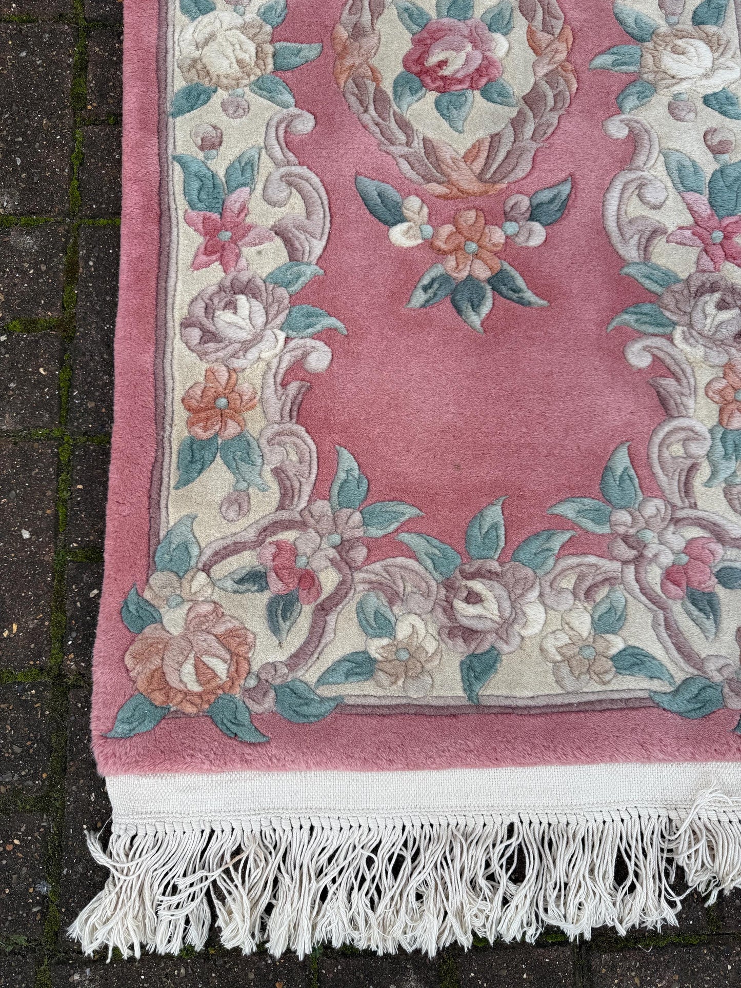 Pink Chinese Woollen Rug in VGC (145cm x 60cm)