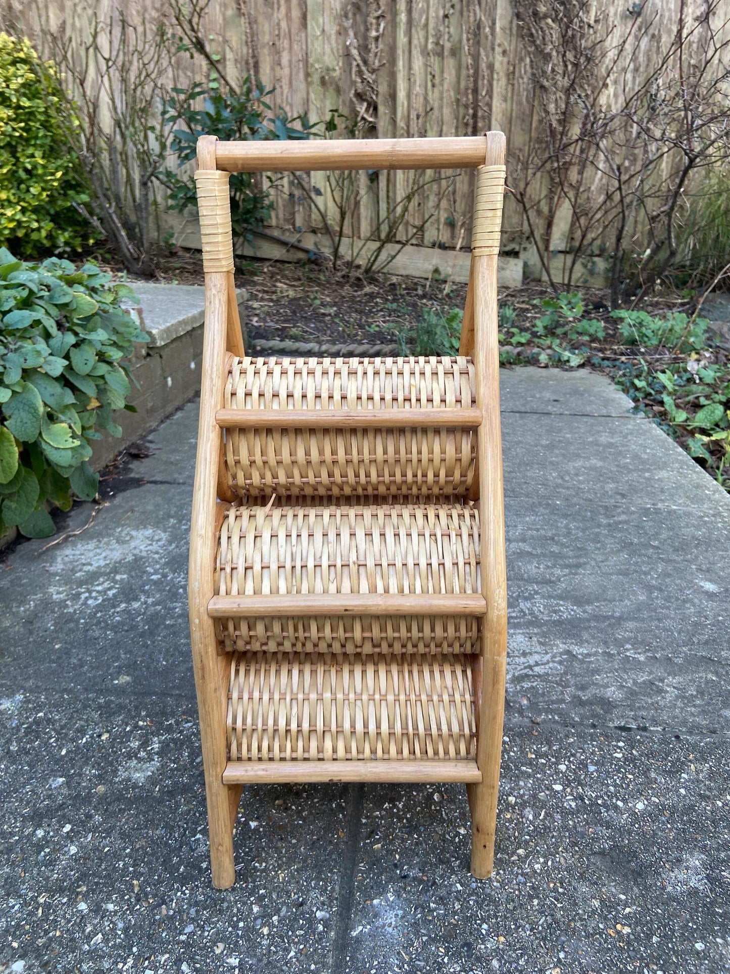 Retro Wine Rack - 5 bottle wine rack, 1970s wicker cane wine rack - VGC