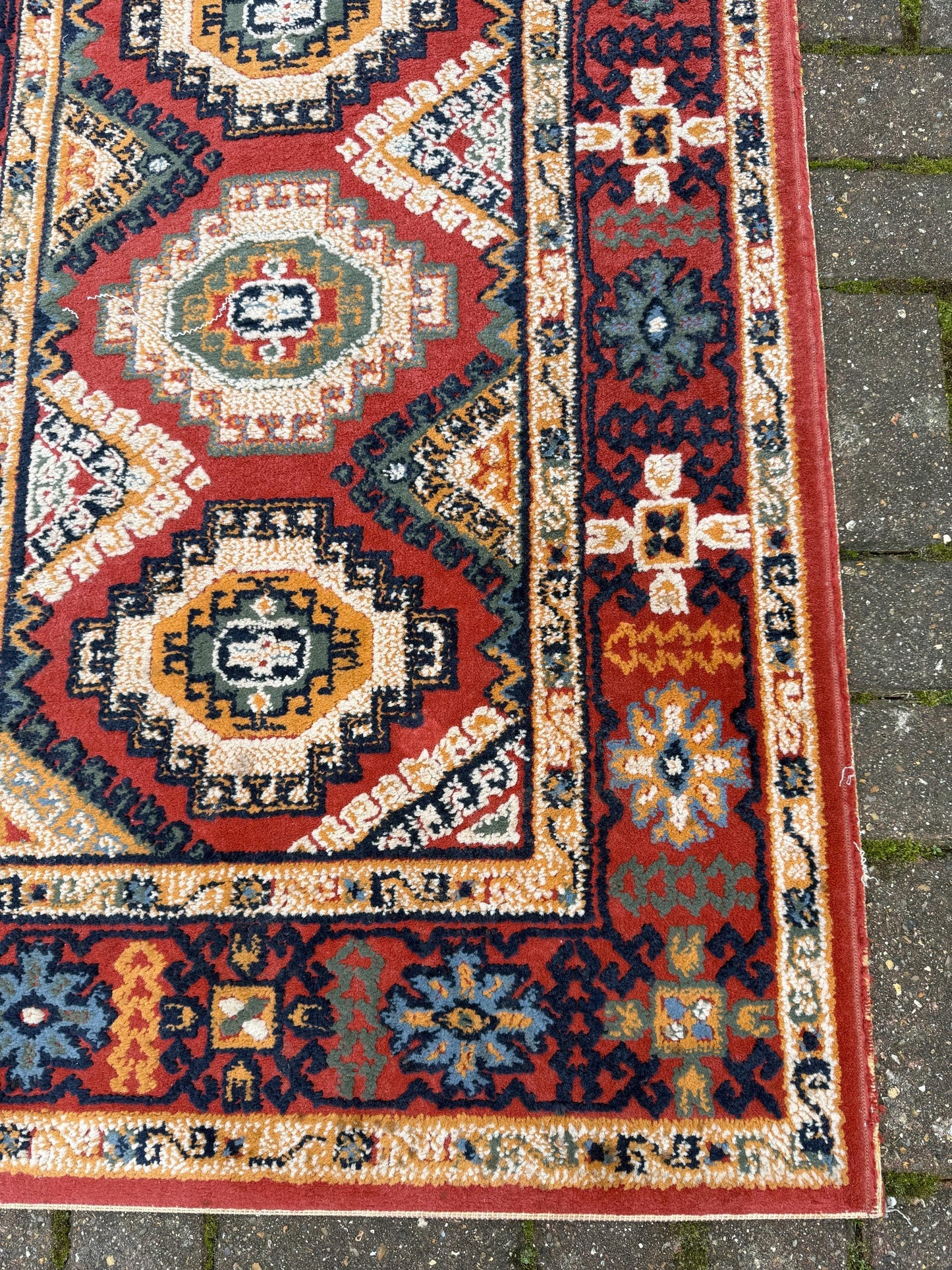 Vibrant retro wool rug with geometric Aztec like pattern - 80cm x 150cm