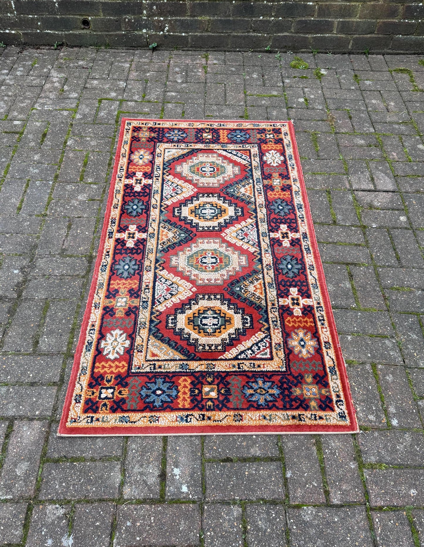 bold beautiful retro woollen rug. vgc. 1970s rug