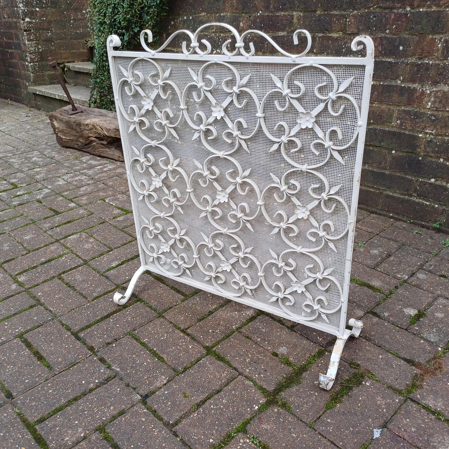 Vintage Mid 20th Century Iron Fire Screen Guard Painted White Heavy Quality